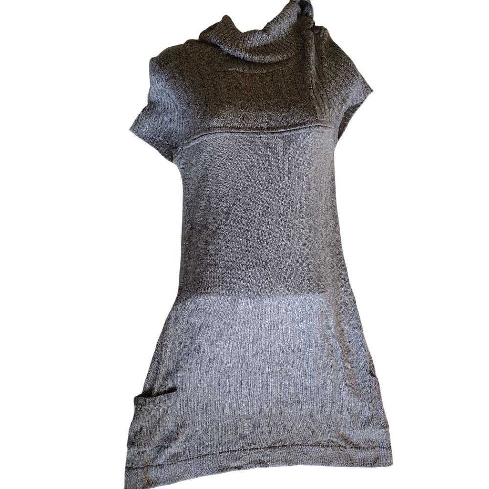 Sweater Dress A-List Size Medium Gray Stretchy Button Neckline Pockets RN57911